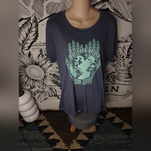 EUC Modern Lux Women's Blue Graphic Tee 'Love Your Mother' XXL